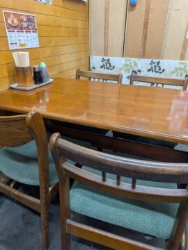 花のや　テーブル